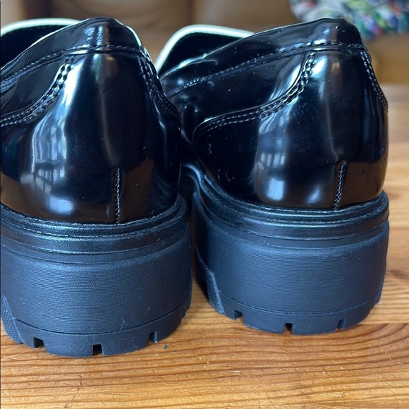 Unisa Black and White Flats with Chunky Sole - Picture 5 of 13